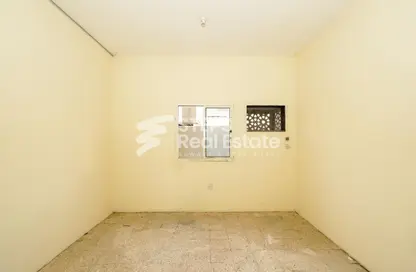 سكن عمال - استوديو - 8 حمامات للايجار في المنطقة الصناعية 4 - المنطقة الصناعية - المنطقة الصناعية - الدوحة
