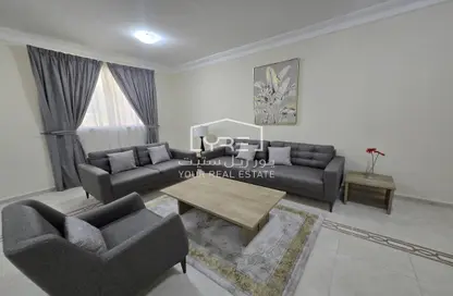 Apartment - 3 Bedrooms - 2 Bathrooms for rent in Anas Street - Fereej Bin Mahmoud North - Fereej Bin Mahmoud - Doha