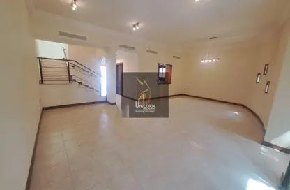 Compound - 3 Bedrooms - 3 Bathrooms for rent in Old Airport 43 - Old Airport Road - Doha