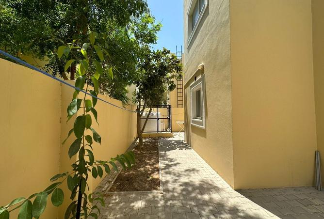 960328 - Property Image 3