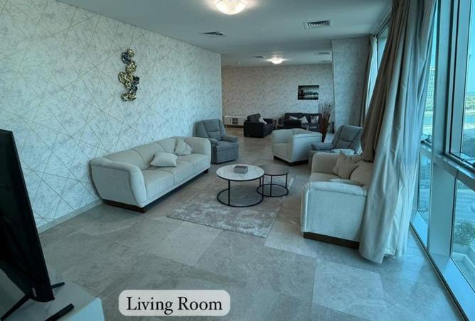 977748 - Property Main Image