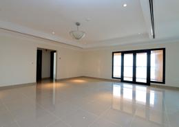 شقة - 2 غرف نوم - 3 حمامات للبيع في برج 28 - بورتو أرابيا - جزيرة اللؤلؤة - الدوحة