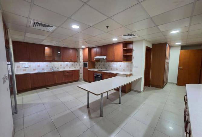 943029 - Property Image 3