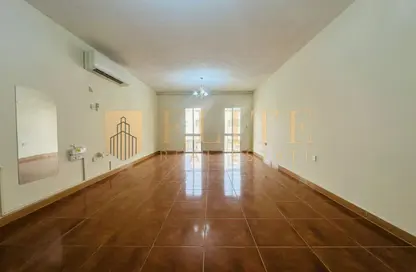 شقة - 2 غرف نوم - 2 حمامات للايجار في شقق مساكن المطار القديم - طريق المطار القديم - الدوحة شقة - 2 غرف نوم - 2 حمامات للايجار في شقق مساكن المطار القديم - طريق المطار القديم - الدوحة