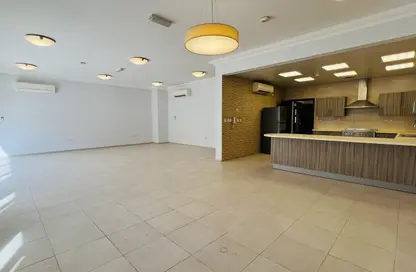Villa - 4 Bedrooms - 6 Bathrooms for rent in Ain Khaled Villas - Ain Khaled - Doha