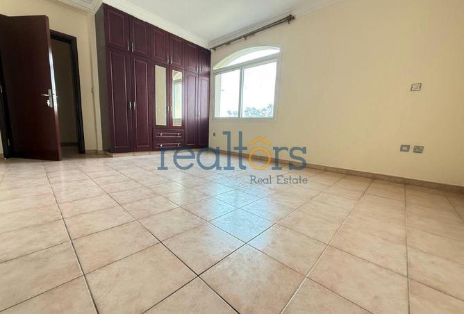 955654 - Property Image 3