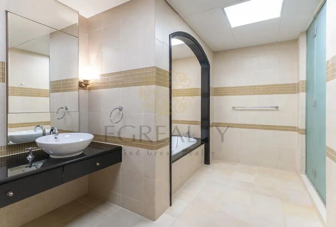 951074 - Property Image 3