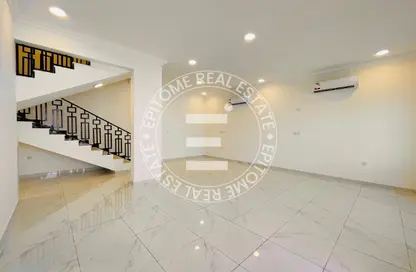 مجمع سكني - 7 غرف نوم - 8 حمامات للايجار في Hazm Al Markhiya - الدوحة