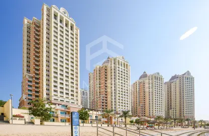 Apartment - 3 Bedrooms - 3 Bathrooms for rent in Tower 21 - Viva Bahriyah - The Pearl Island - Doha
