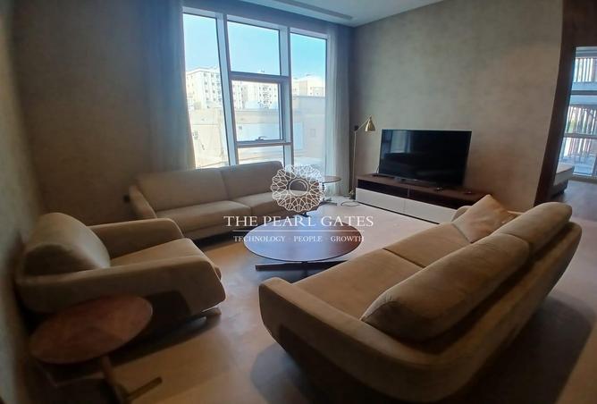 985730 - Property Image 2