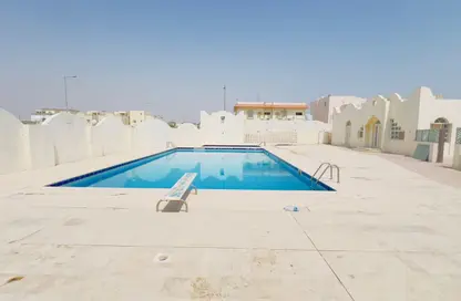 مجمع سكني - 5 غرف نوم - 4 حمامات للايجار في الثمامة - الثمامة - الدوحة