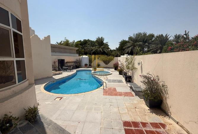 931645 - Property Image 3