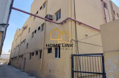 Labor Camp - Studio - 7+ Bathrooms for rent in Industrial Area 4 - Industrial Area - Industrial Area - Doha