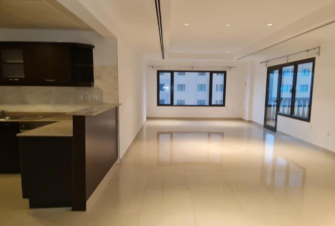 978878 - Property Image 2