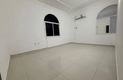 Villa - 1 Bedroom - 1 Bathroom for rent in Old Airport Road - Doha