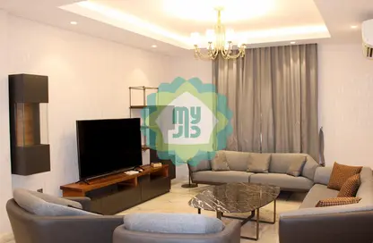 Villa - 4 Bedrooms - 5 Bathrooms for rent in Al Nuaija Street - Al Nuaija - Doha