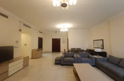 Apartment - 3 Bedrooms - 3 Bathrooms for rent in Anas Street - Fereej Bin Mahmoud North - Fereej Bin Mahmoud - Doha
