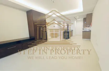 Apartment - Studio - 1 Bathroom for rent in Viva West - Viva Bahriyah - The Pearl Island - Doha