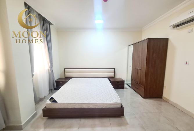 996217 - Property Image 2