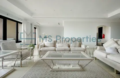 Apartment - 3 Bedrooms - 5 Bathrooms for sale in West Porto Drive - Porto Arabia - The Pearl Island - Doha Apartment - 3 Bedrooms - 5 Bathrooms for sale in West Porto Drive - Porto Arabia - The Pearl Island - Doha