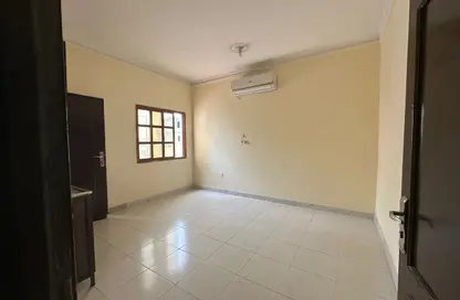 Apartment - Studio - 1 Bathroom for rent in Umm Salal Mahammad - Umm Salal Mohammed - Doha