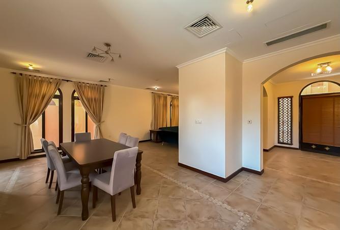 1001572 - Property Image 3