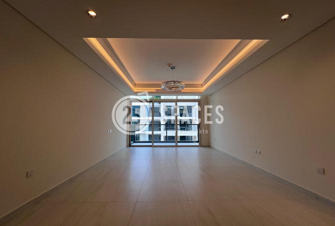 889242 - Property Image 2
