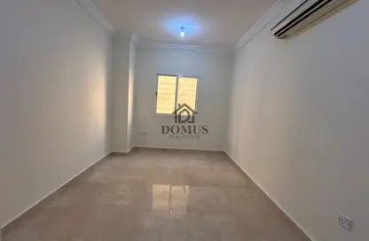 Apartment - 2 Bedrooms - 2 Bathrooms for rent in Al Zubair Bakkar Street - Al Sadd - Doha