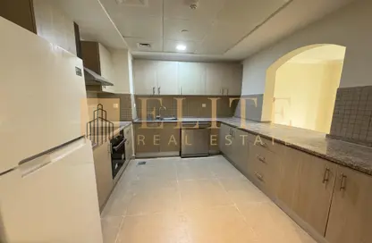 Apartment - 1 Bedroom - 2 Bathrooms for rent in West Porto Drive - Porto Arabia - The Pearl Island - Doha