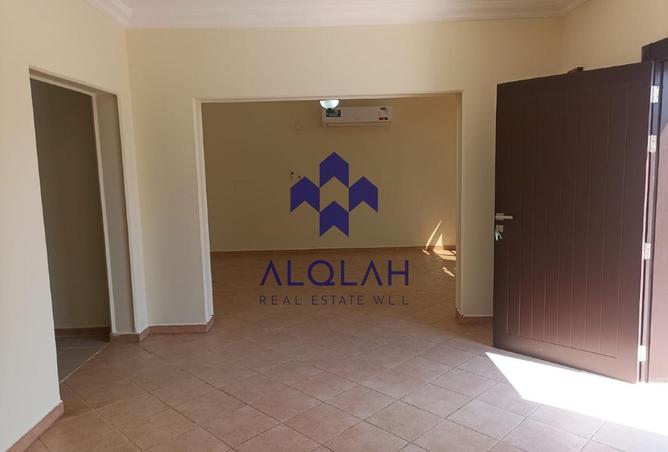 949635 - Property Image 3