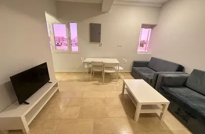 Apartment - 1 Bedroom - 1 Bathroom for rent in Umm Qarn - Al Daayen