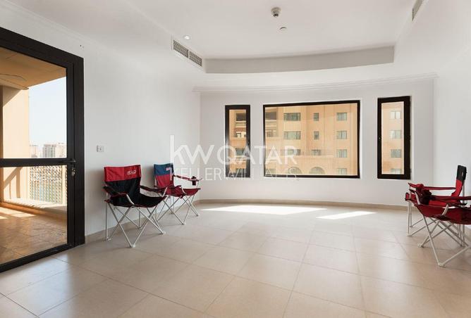 953310 - Property Image 2