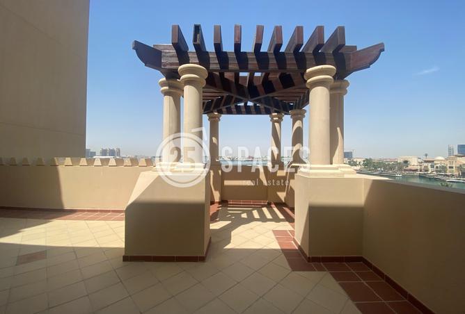 892381 - Property Image 3