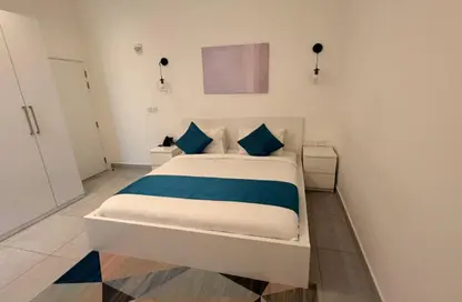 Apartment - 1 Bedroom - 1 Bathroom for rent in Ramada Commercial Building - Al Rawabi Street - Al Muntazah - Doha