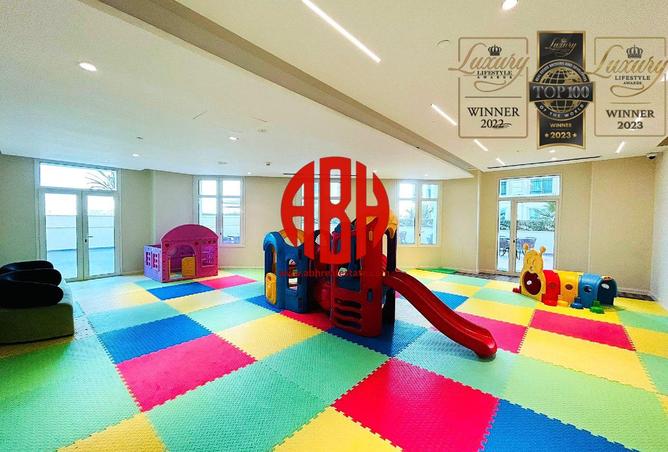 973021 - Property Image 2