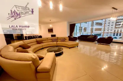 Apartment - 2 Bedrooms - 3 Bathrooms for rent in West Bay Tower - West Bay - West Bay - Doha