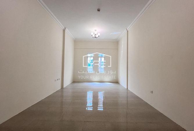 914389 - Property Image 3