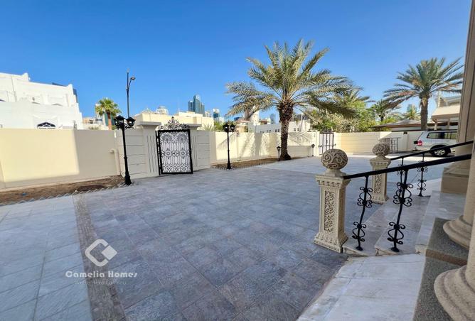 940029 - Property Image 2