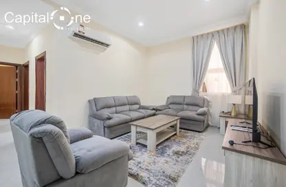 Apartment - 2 Bedrooms - 2 Bathrooms for rent in Al Zubair Bakkar Street - Al Sadd - Doha