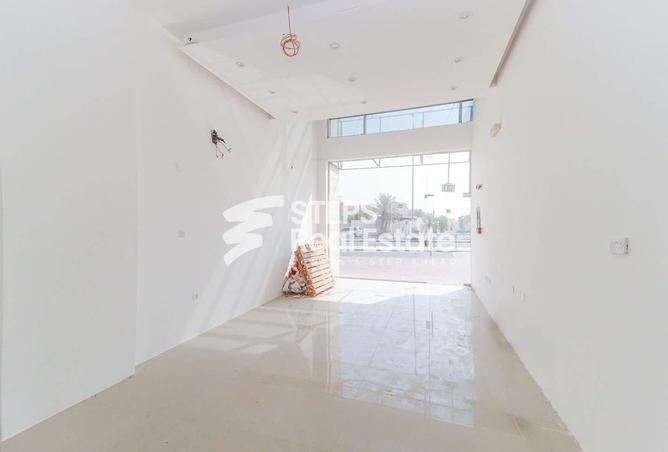 Shop - Studio for rent in Al Wajba - Al Rayyan - Doha