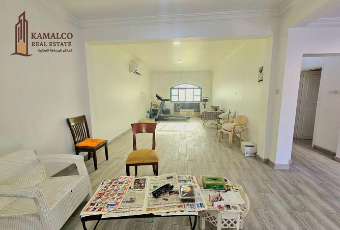 942473 - Property Image 2
