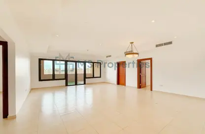 Apartment - 3 Bedrooms - 4 Bathrooms for rent in West Porto Drive - Porto Arabia - The Pearl Island - Doha