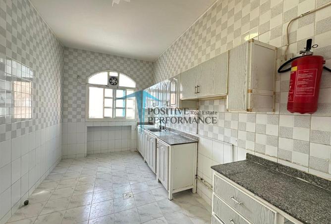 987065 - Property Image 3