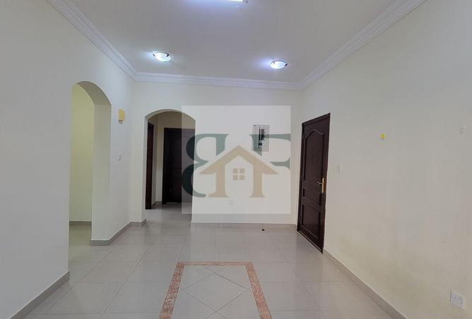 994266 - Property Image 2