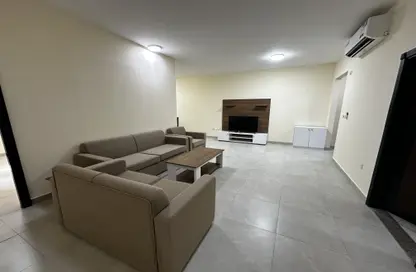 Apartment - 2 Bedrooms - 2 Bathrooms for rent in Souq Waqif - Al Jasra - Doha