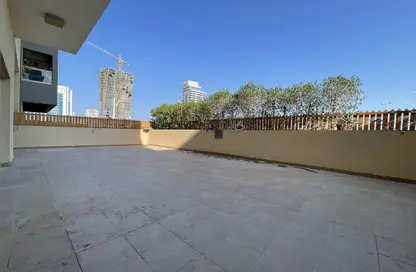 شقة - 2 غرف نوم - 3 حمامات للايجار في دي 22 - فوكس هيلز - الوسيل