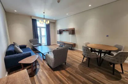 Apartment - 2 Bedrooms - 4 Bathrooms for rent in Floresta Gardens - Floresta Gardens - The Pearl Island - Doha