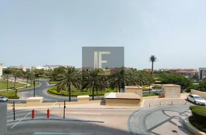 شقة - غرفة نوم - 2 حمامات للايجار في فيفا غرب - فيفا بحرية - جزيرة اللؤلؤة - الدوحة