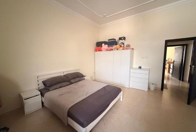 1004278 - Property Image 2