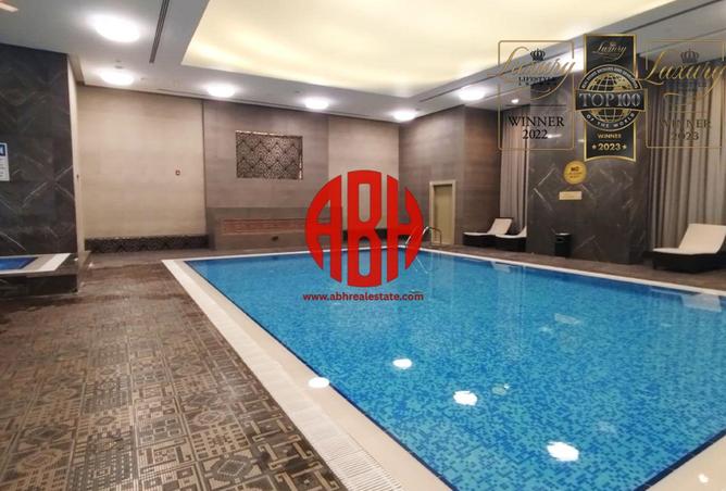 923389 - Property Image 2